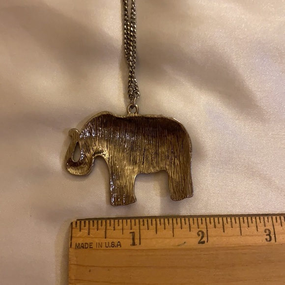 NWT H&M Elephant Silver Plated Long Necklace - Picture 3 of 6